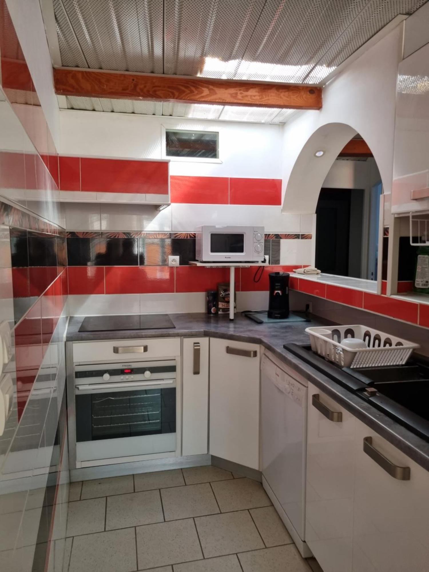 Cameos - Appartement Avec Terrasse Locairbi Le Cres Bagian luar foto